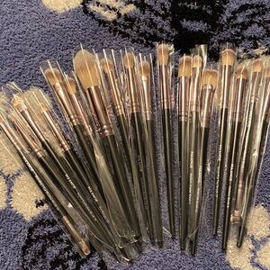 Premium Makeup Brush Set with Black and Rose Gold Handles